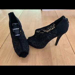Sexy black lace heels